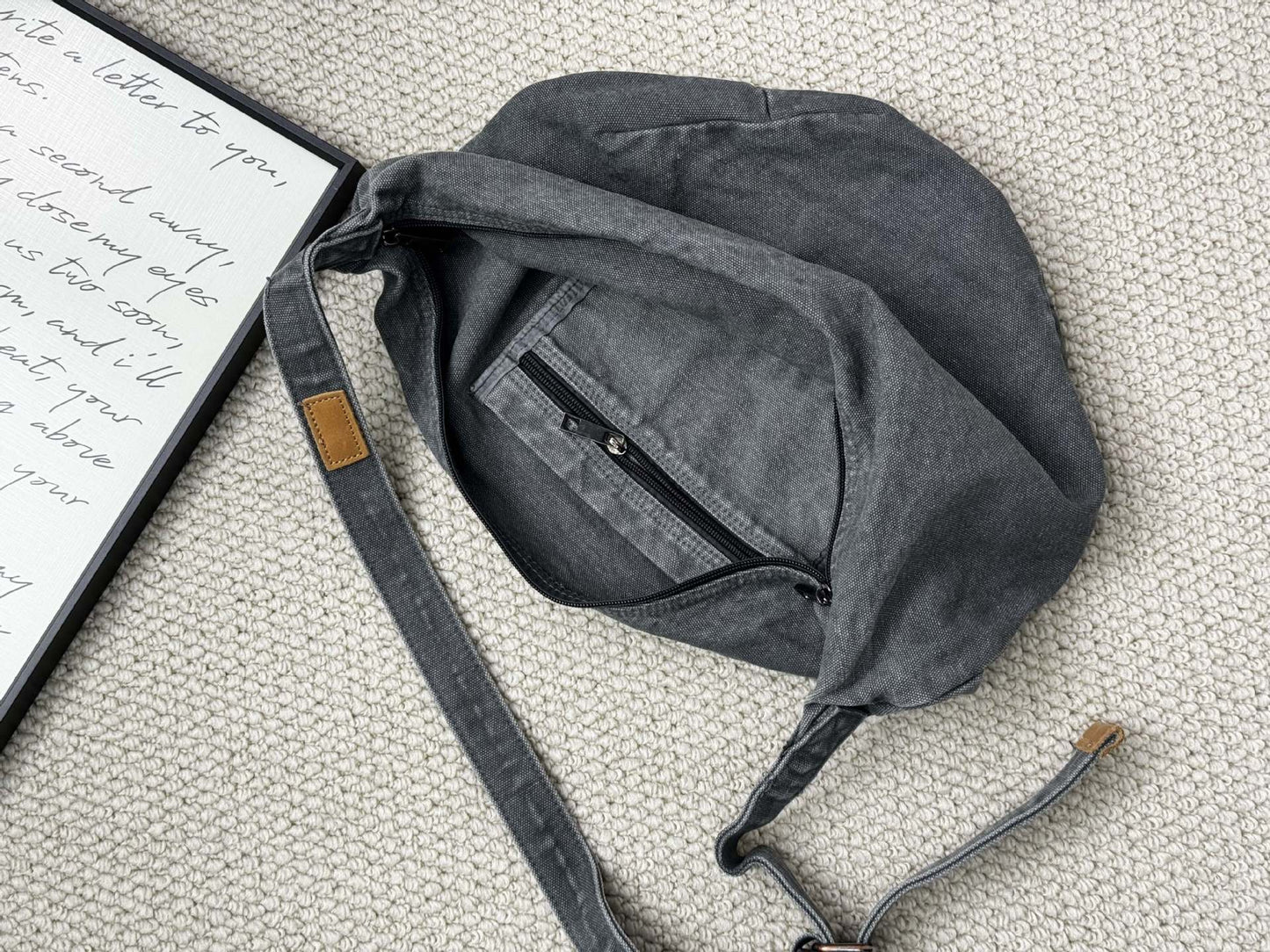 Women's Retro Jean Canvas Style Commuter Dumpling Bags
