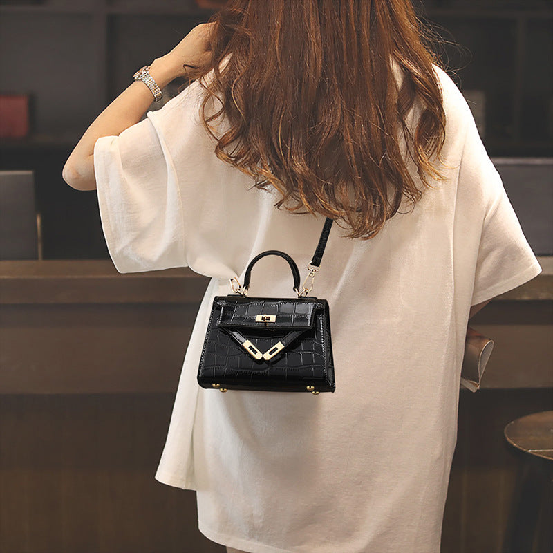 Women's Light Luxury Minority Genuine Leather Crocodile Women's Messenger Bag