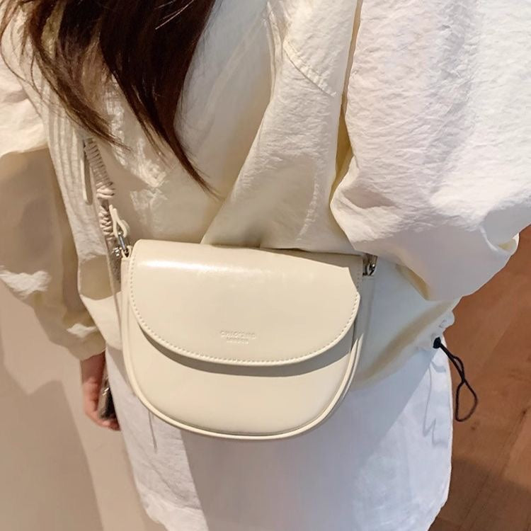 Women's South Style Genuine Leather Milk Chestnut Saddle Retro Women's Shoulder Bag