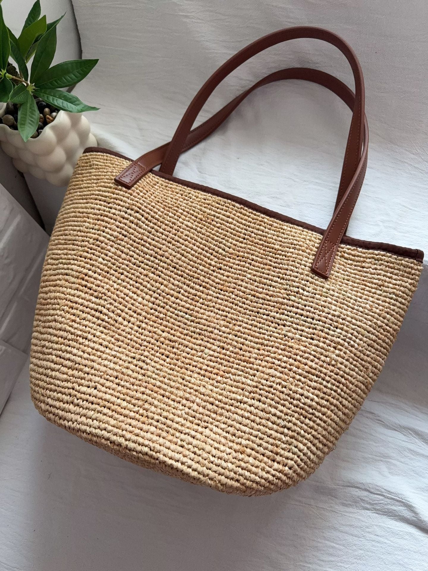 Hand-woven Portable Straw Seaside Vacation Beach Women's Shoulder Bag