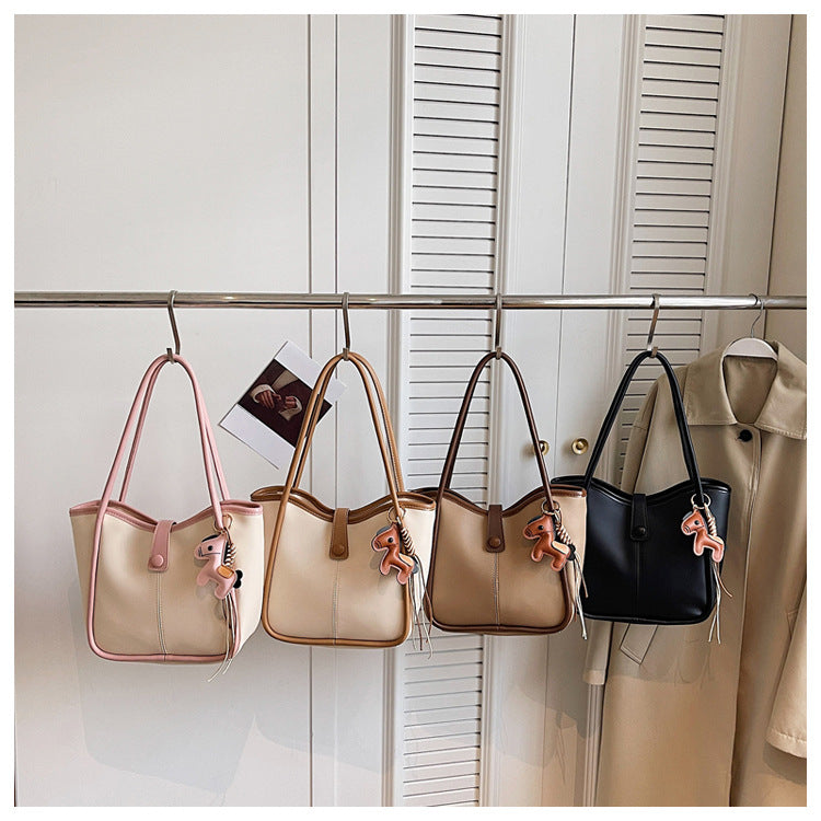 Women's High Texture Popular Retro Large Capacity Commute Bucket Bags