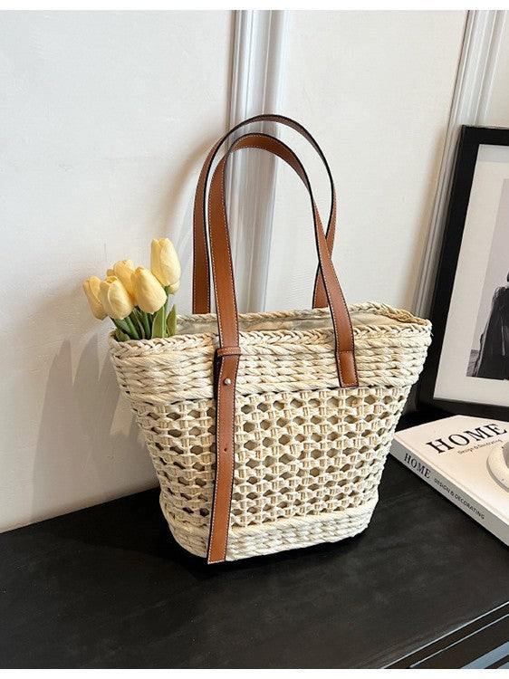 Women's Large Capacity Straw Woven Hollow French Retro Seaside Vacation Women's Shoulder Bag