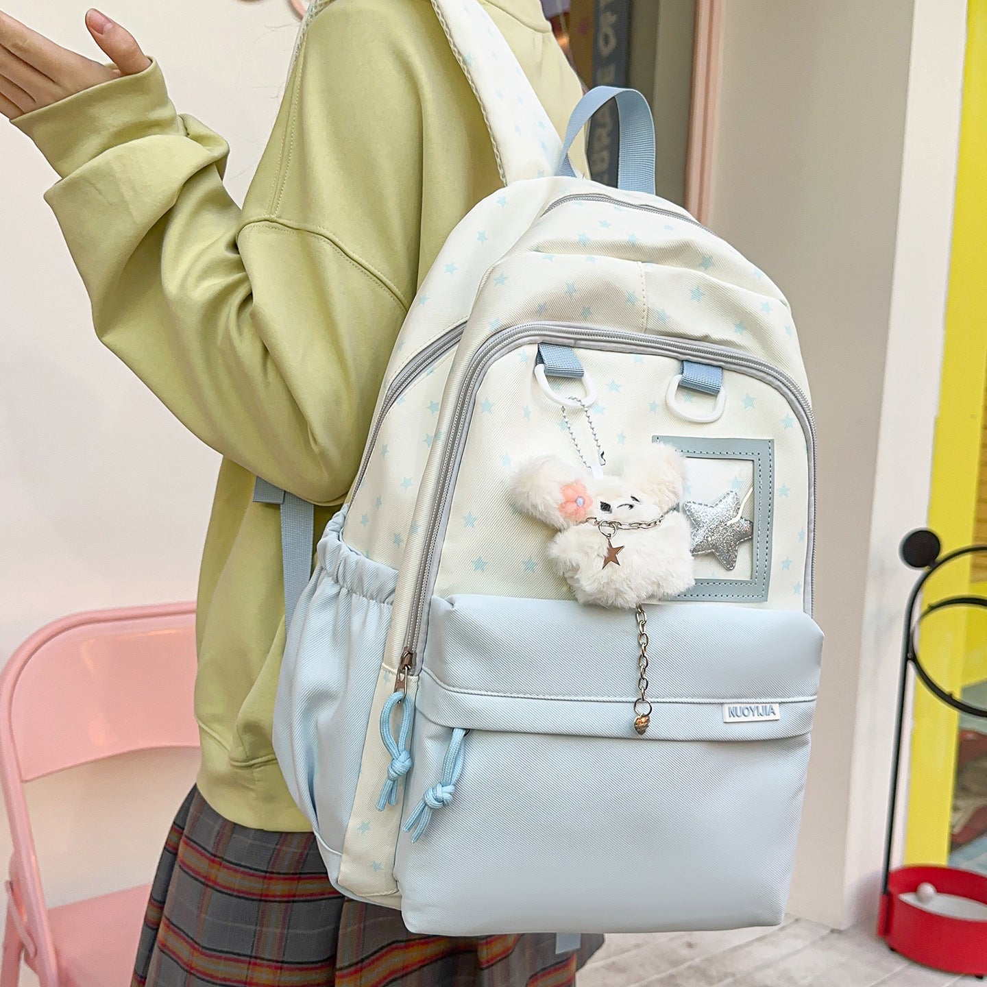 Good-looking Style Lightweight Sweet Star Early College Student Schoolbag