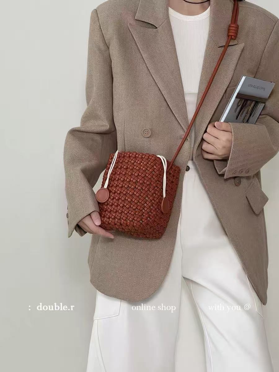 Fashion Handmade Woven High-grade Food Basket Mini Underarm Mother Bucket Bags