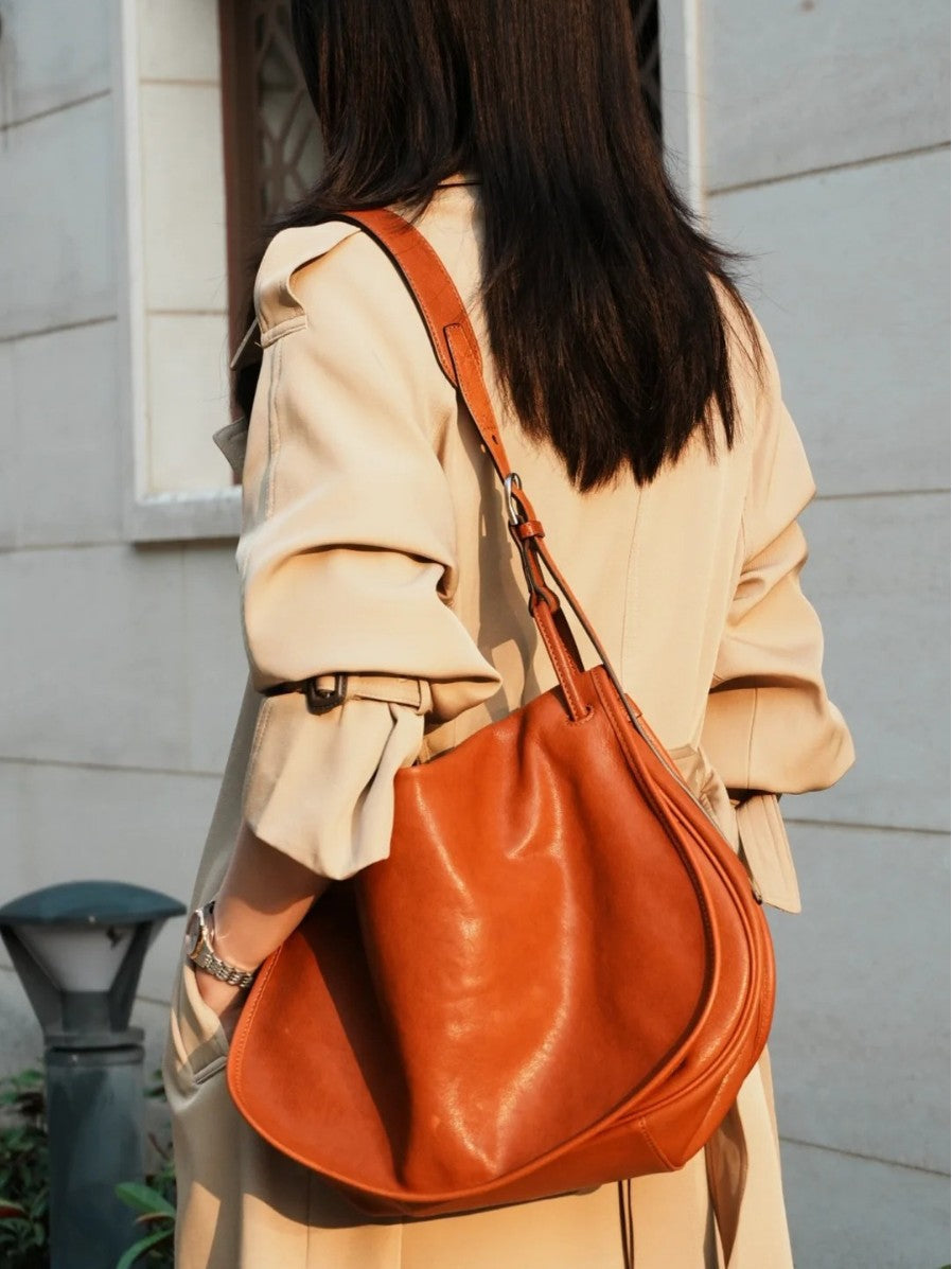 Commuter Saddle Female Retro Minority Large Capacity Women's Messenger Bag