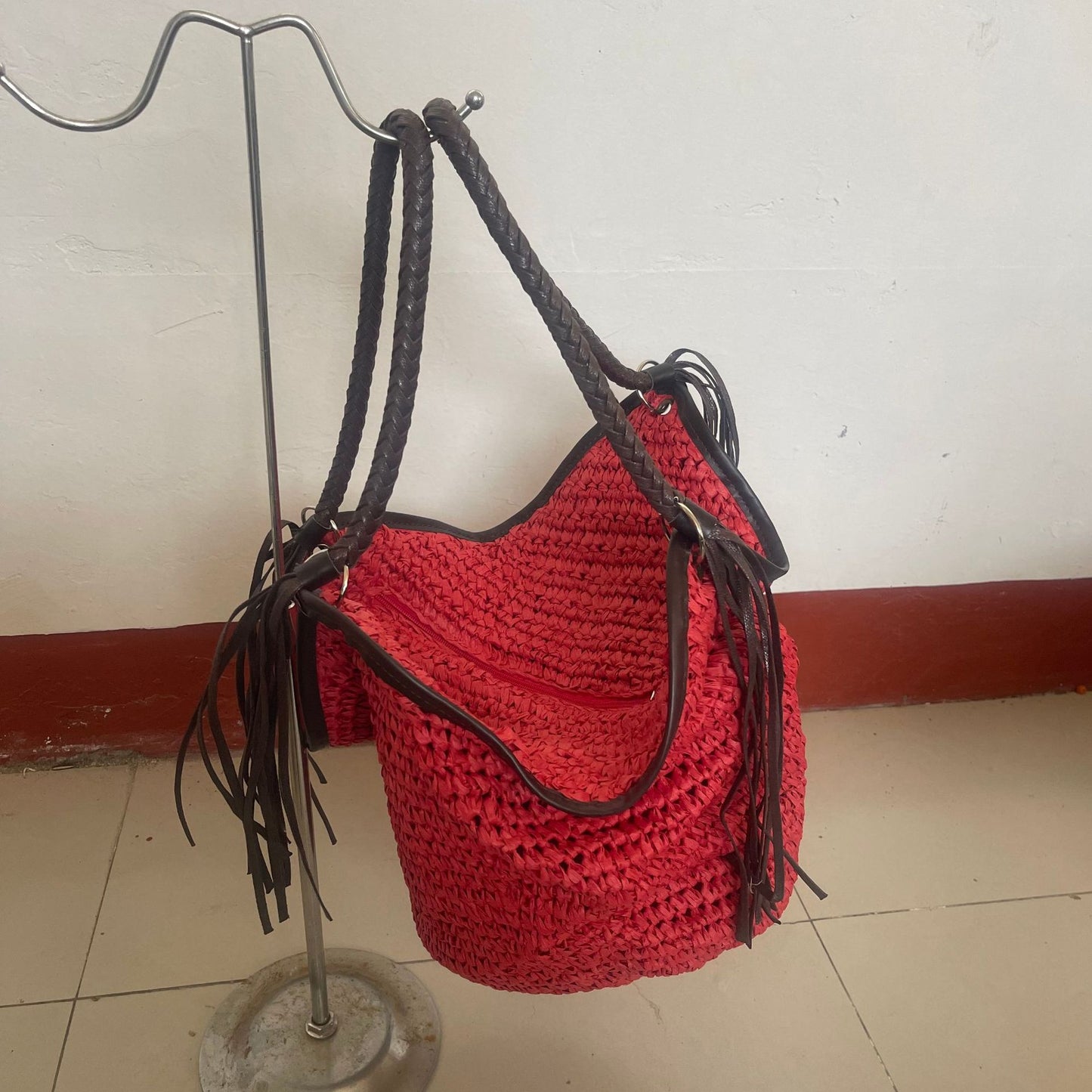 Women's Korean Style Tassel Straw Fashion Woven Large Capacity Beach Bucket Bags