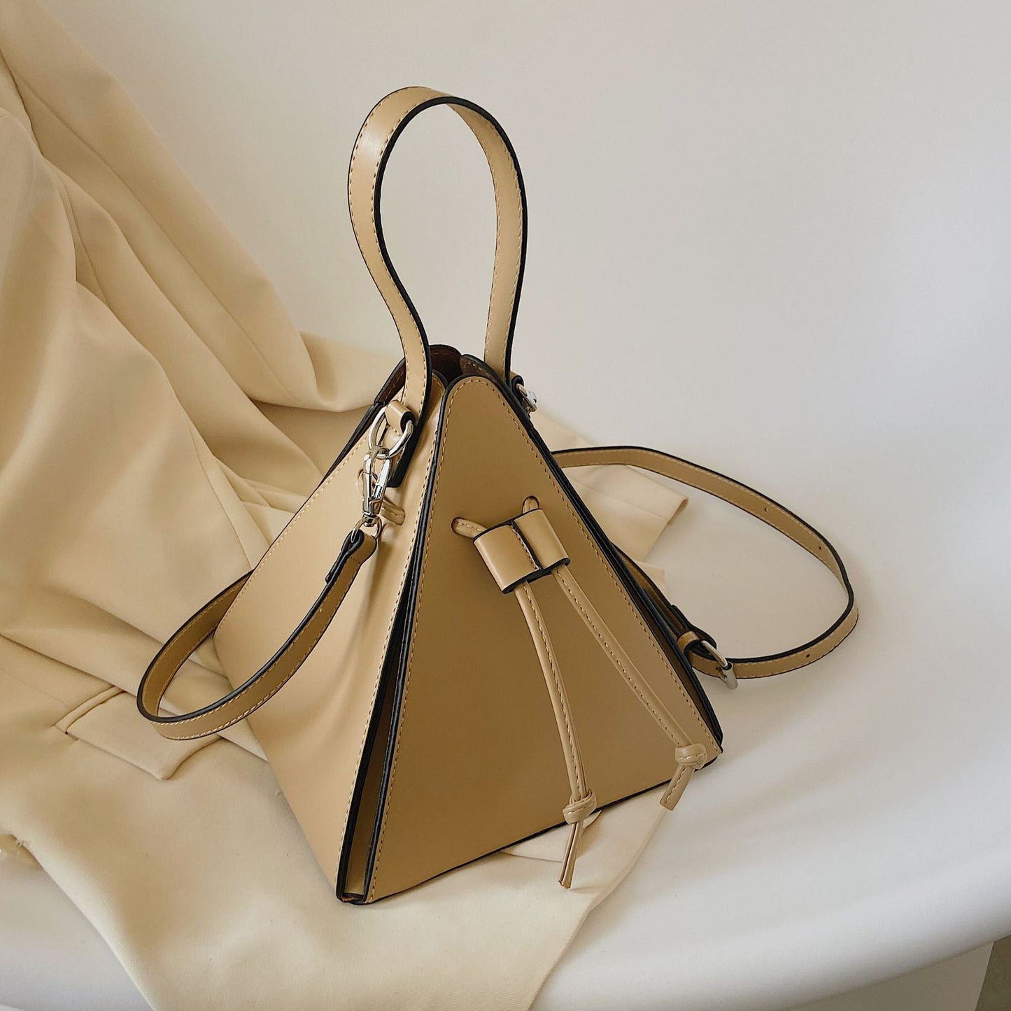 Creative Women's Spring Fashion Triangle Rhombus Bags