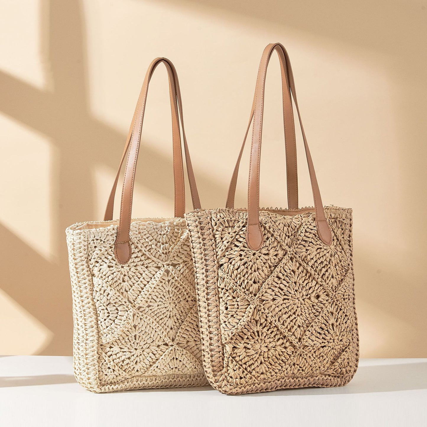Simple Crocheted Straw Fashion Beach Holiday Women's Handbag