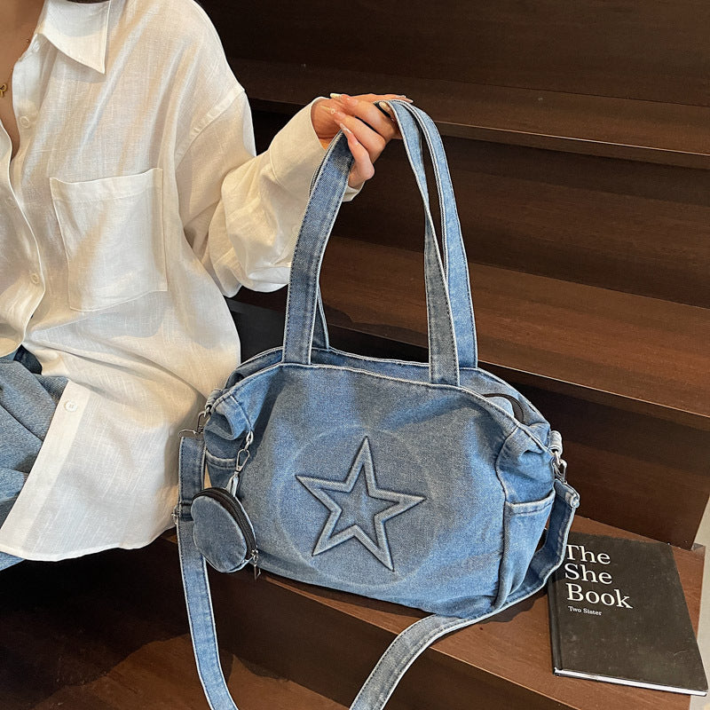 Women's Fashionable Large Capacity Underarm Portable Commuter Women's Messenger Bag