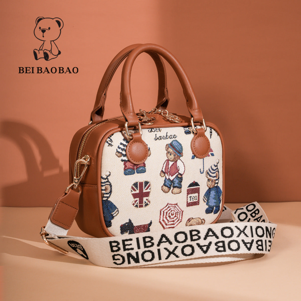 Source Cute Cartoon Bear Niche Design Women's Handbag