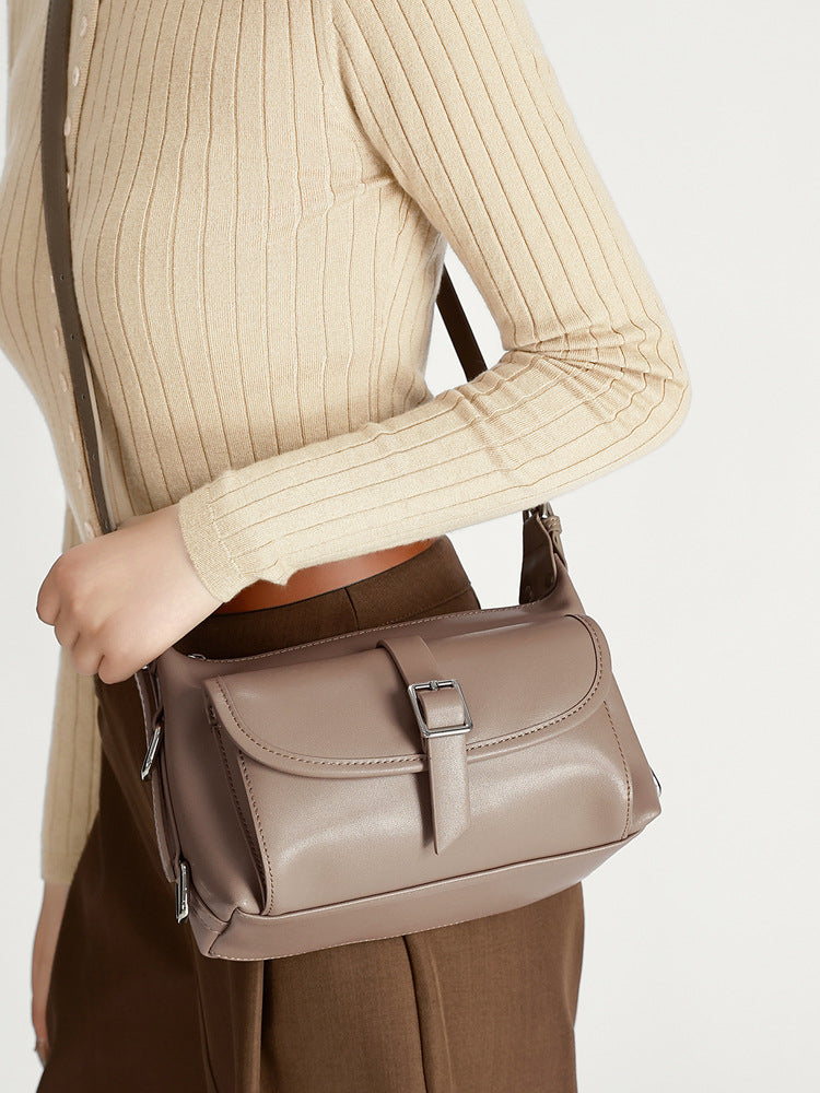 Women's Design High-grade Leather Simple Commute Underarm Bags