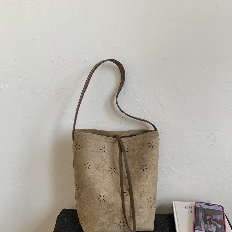 Women's Korean Style Carved Hollow Niche Retro Easy Matching Women's Handbag