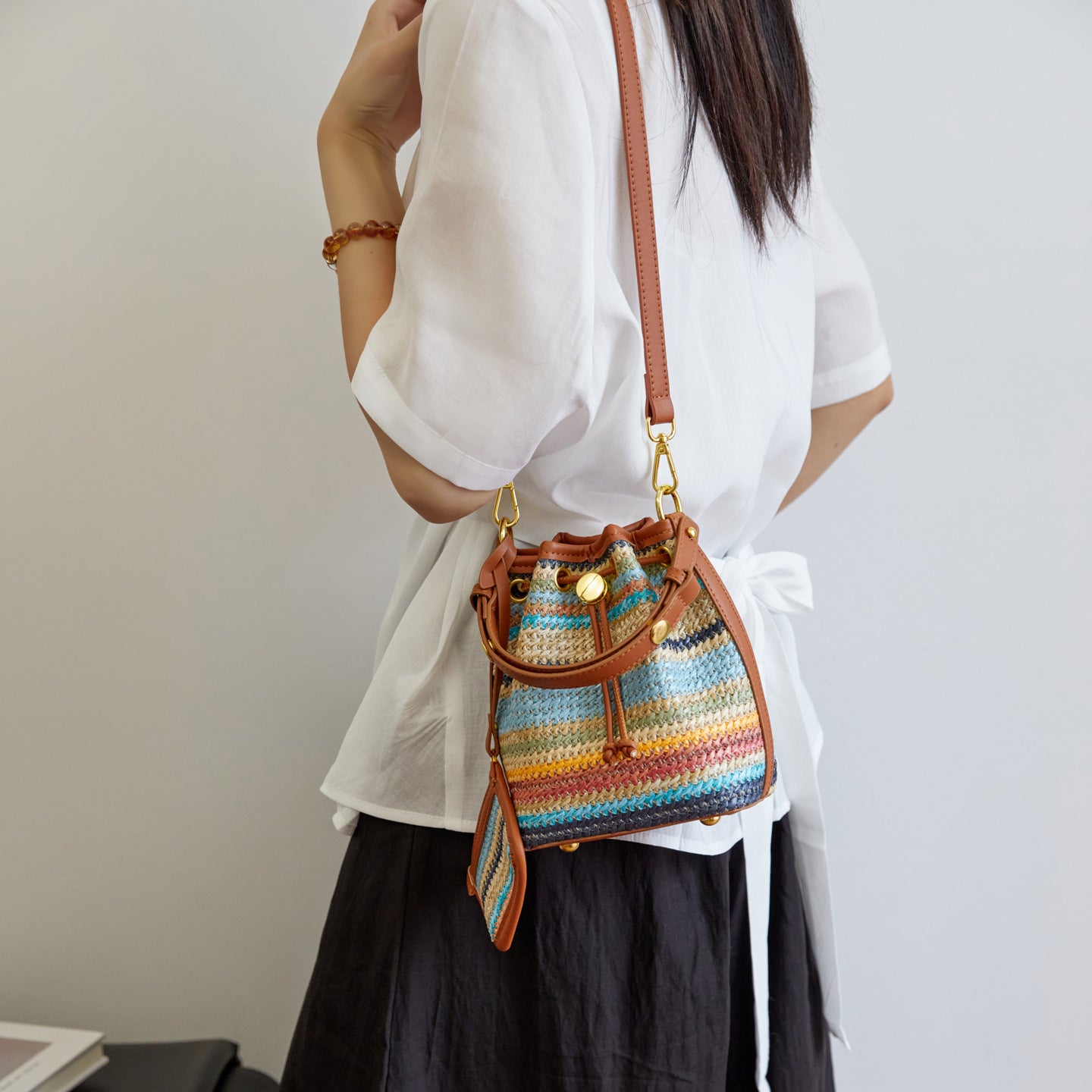 Women's Fashion Best-selling Rainbow Bar Woven Versatile Women's Messenger Bag