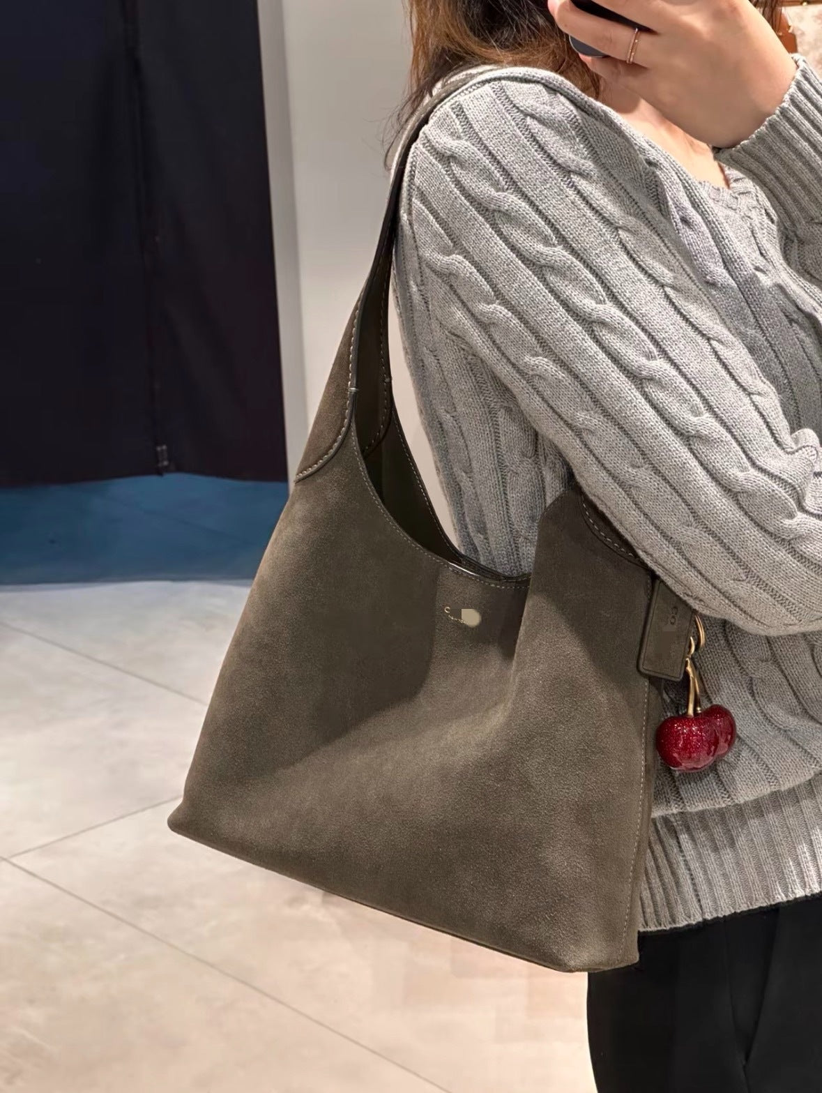 Women's Retro Lazy Style Underarm Suede Versatile Women's Shoulder Bag