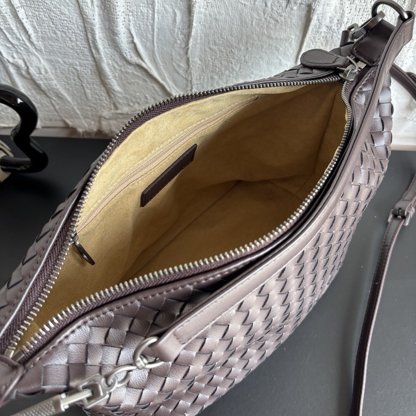 Women's Leather Weave Lunch Box Portable Underarm Dog Walking Large Bags