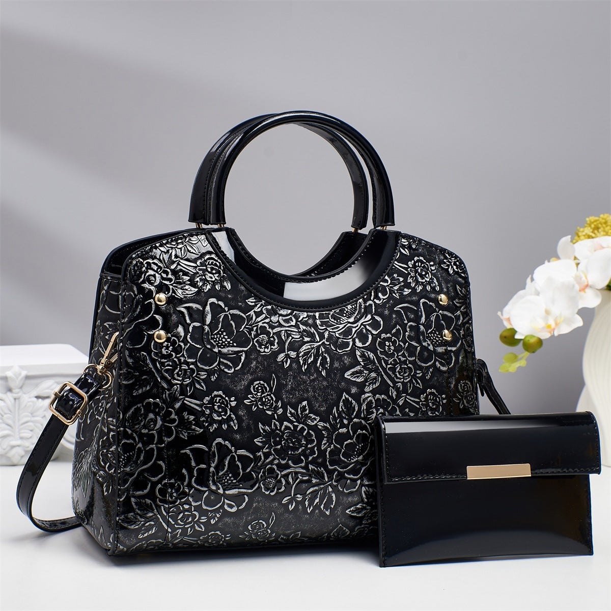 Women's Bright Leather Fashionable National Style Large Women's Handbag