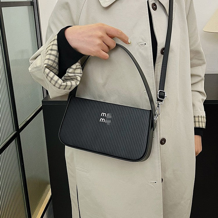 Women's High-grade Trendy Popular Stylish Good Texture Women's Messenger Bag