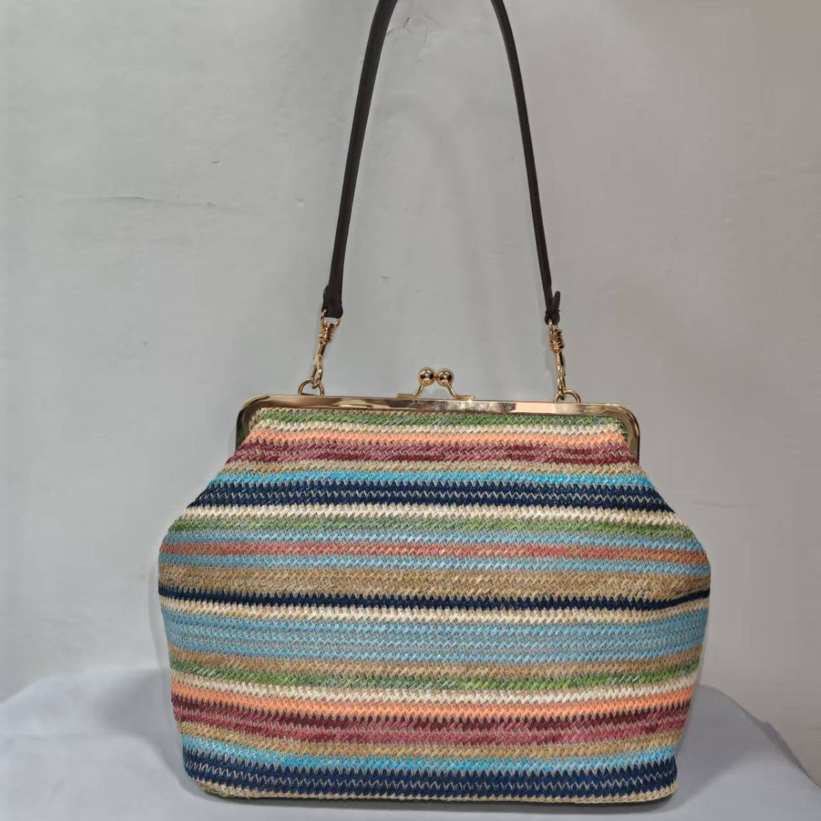 Women's Luxury Minority Design Clip Fashion Large Capacity Straw Handbags