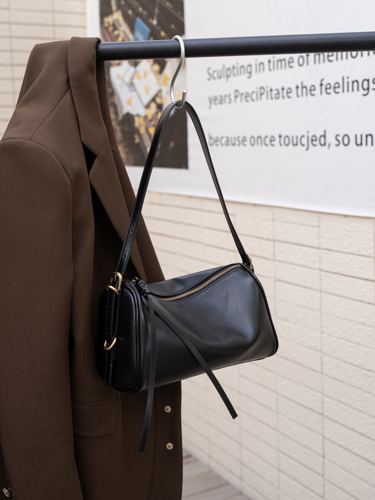 Women's Commuter Retro Textured Young Elegant Layer Vegetable Women's Messenger Bag