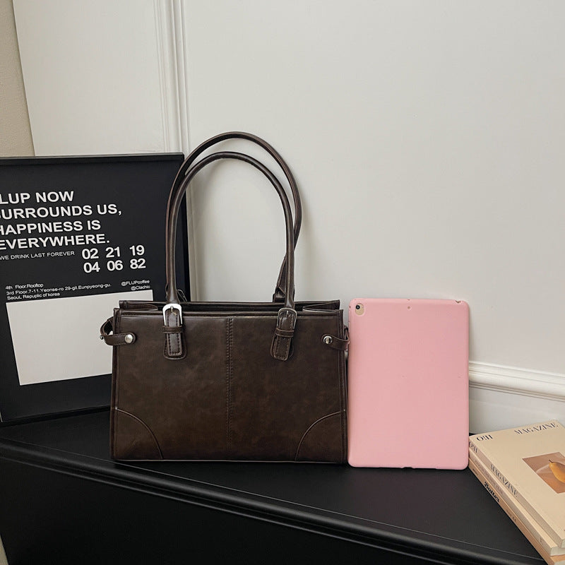 Women's Retro Large Capacity Solid Color Fashion Deerskin Veet Pendant Portable Women's Shoulder Bag