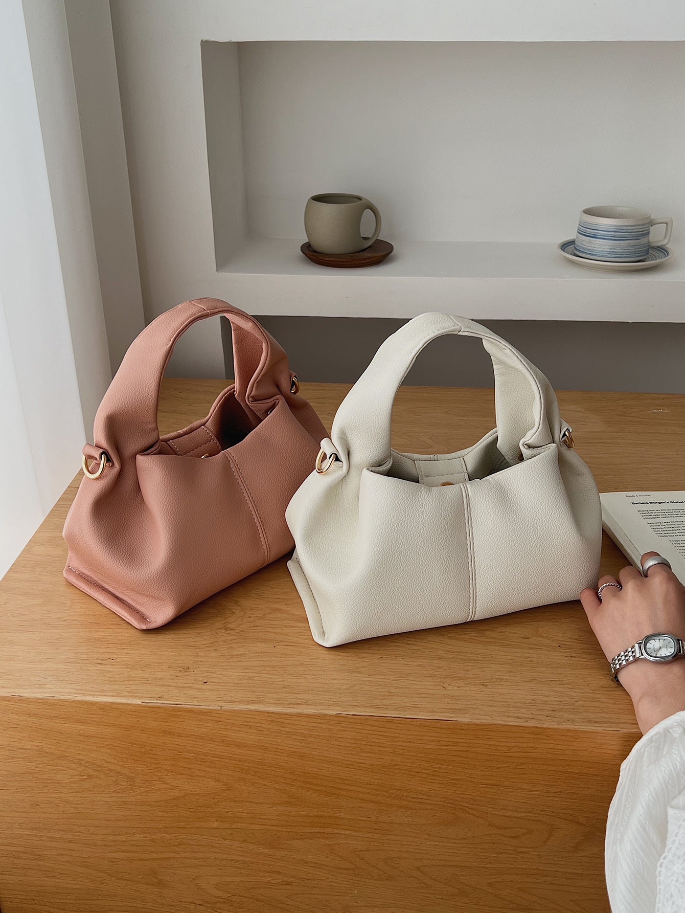 Women's Cloud Lychee Pattern Soft Fashion Solid Women's Handbag