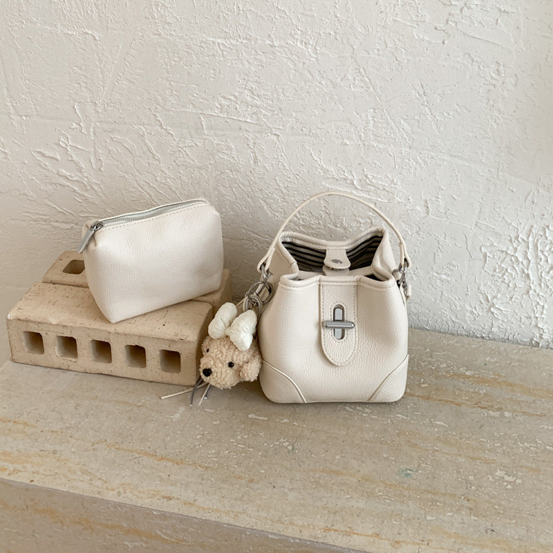 Women's Popular Western Style Super Niche Portable Women's Messenger Bag