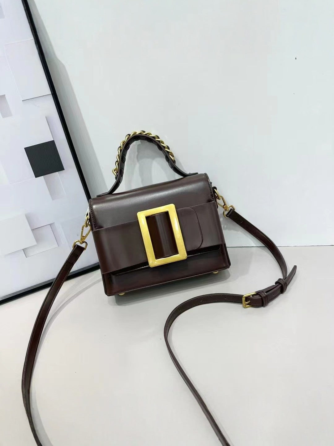 Women's High-grade Patent Leather Fashion Commuter Handbags