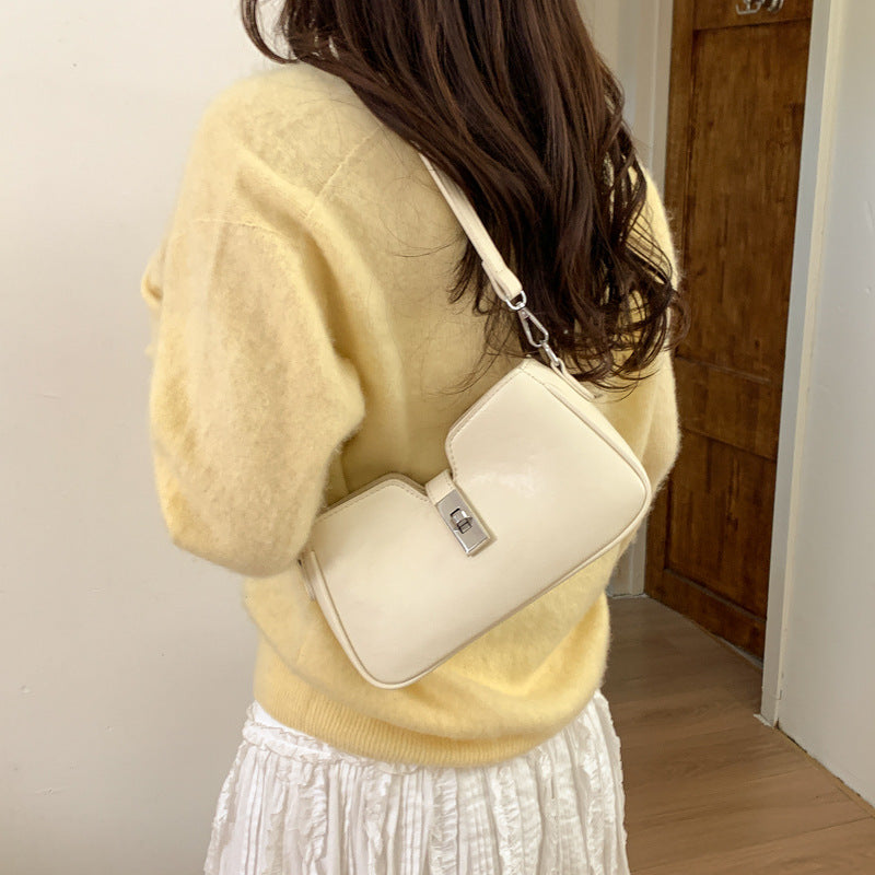 Women's Fashion Retro Underarm Solid Color Saddle Tote Bags