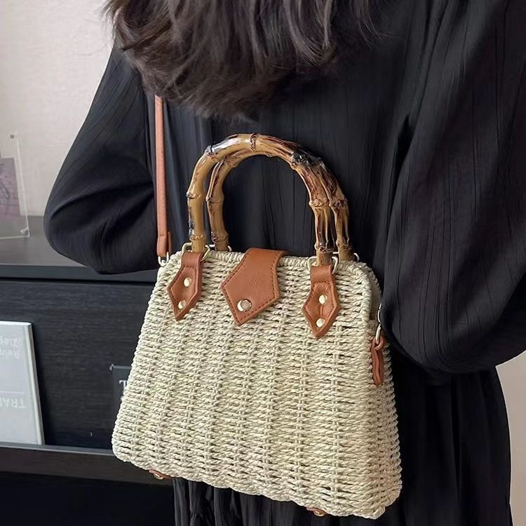 Women's Pastoral Style Straw Woven Summer Retro Portable Bamboo Handle