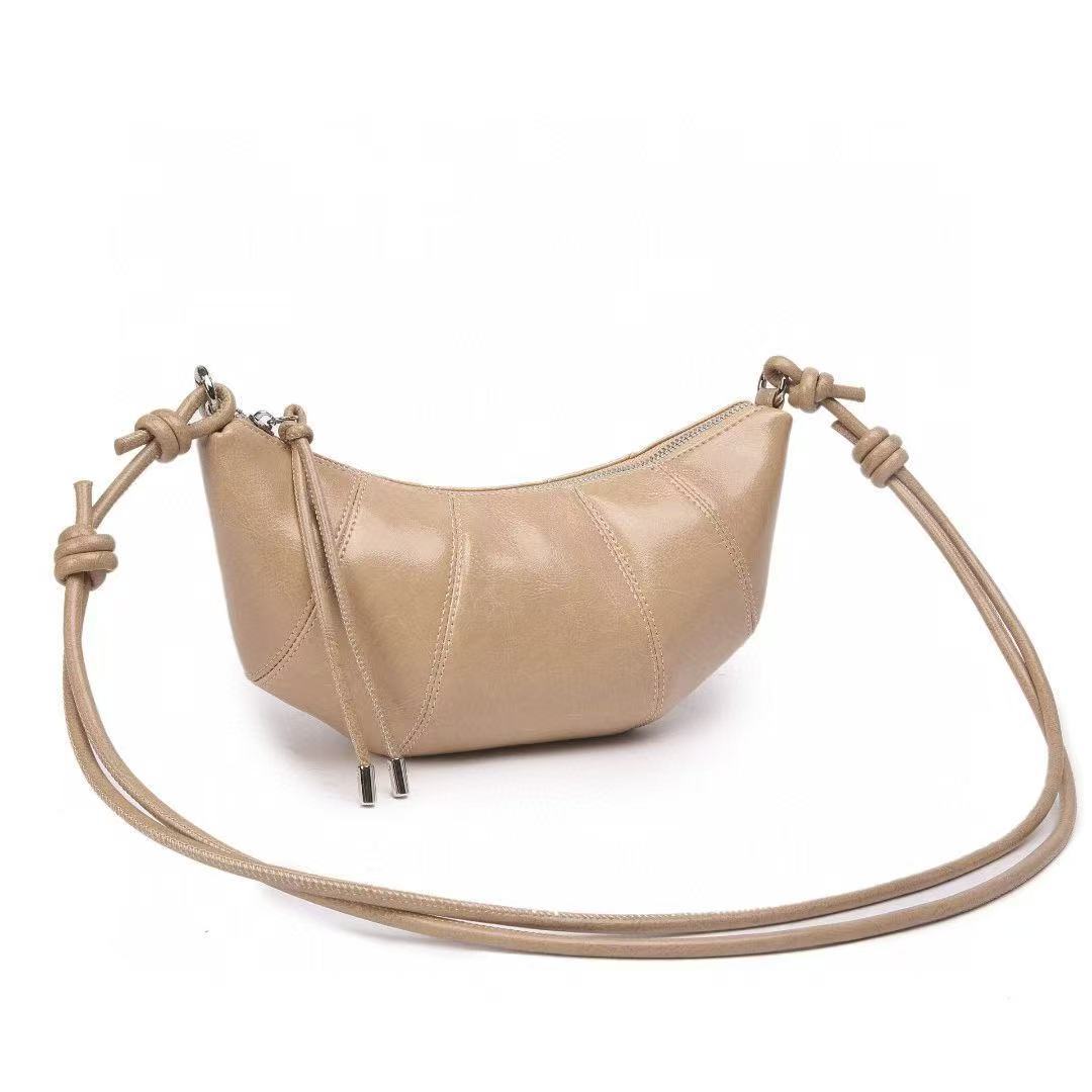 Women's Genuine Leather Design Commuter Dumplings Croissant Women's Messenger Bag