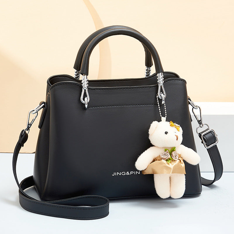 Women's Fashion Large Capacity Soft Leather Bear Women's Shoulder Bag