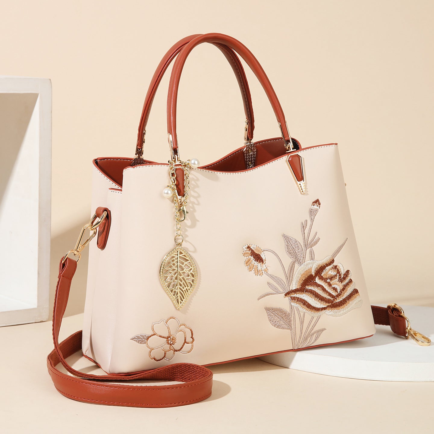 Women's Chinese Style Embroidery Mother's Day Gift Fashion Women's Shoulder Bag