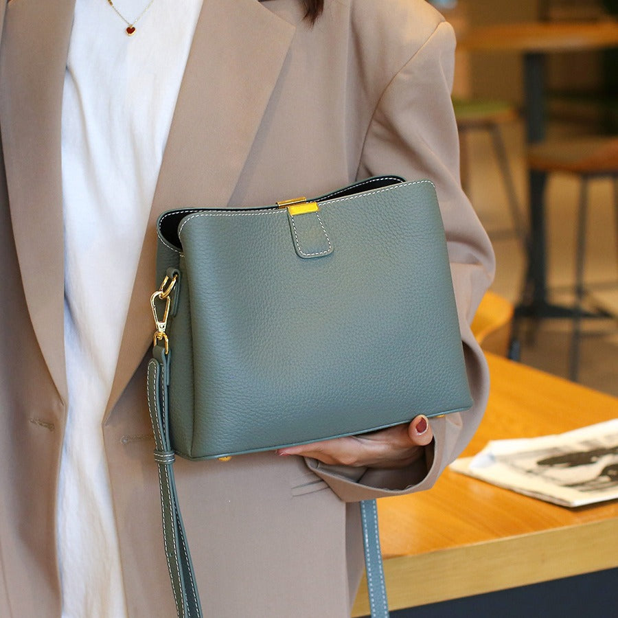 Women's Cowhide Summer Western Style Fashion Simple Genuine Leather Portable Women's Handbag