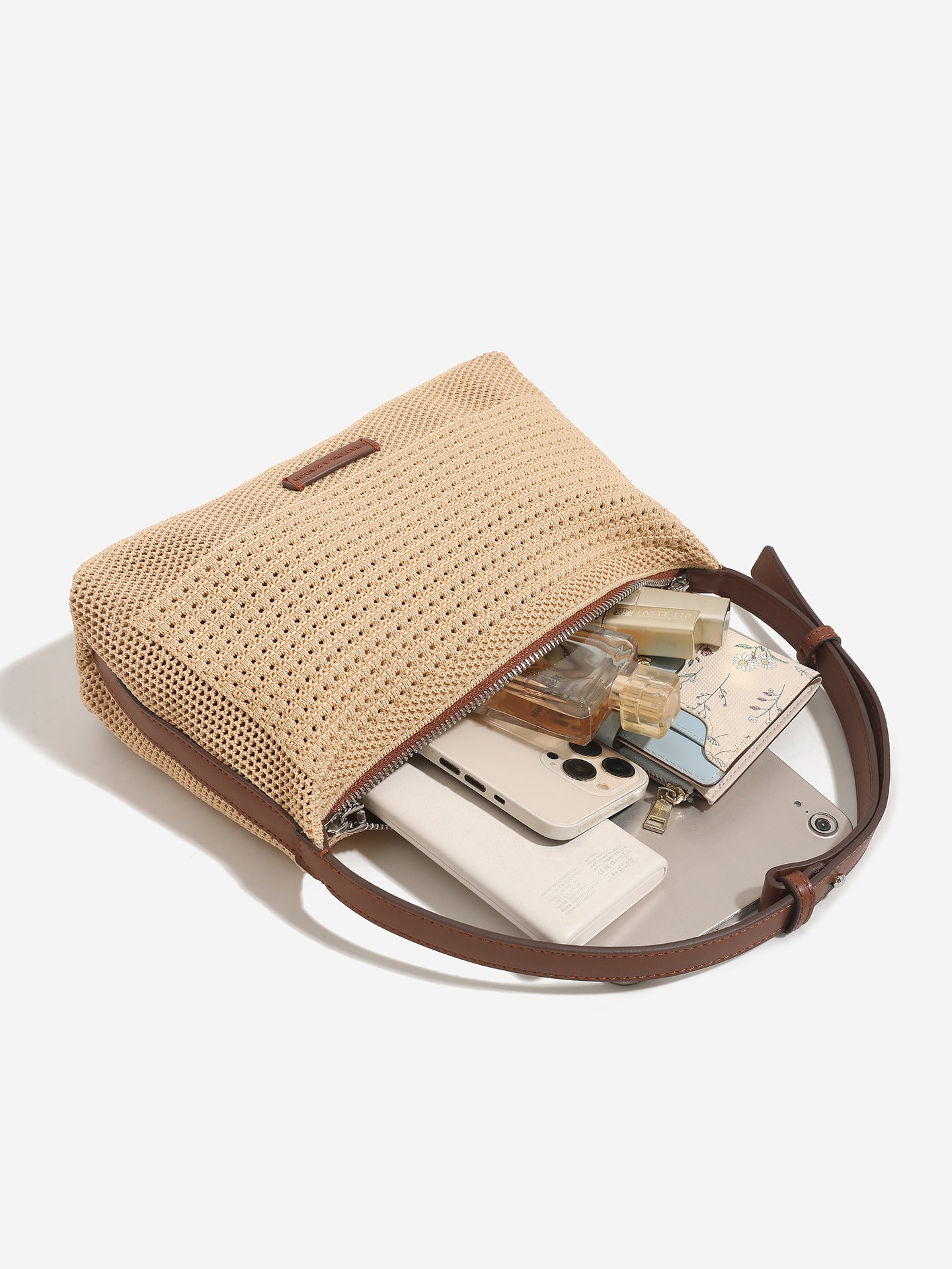 Women's Woven Underarm Summer Vacation Style Lightweight Women's Shoulder Bag