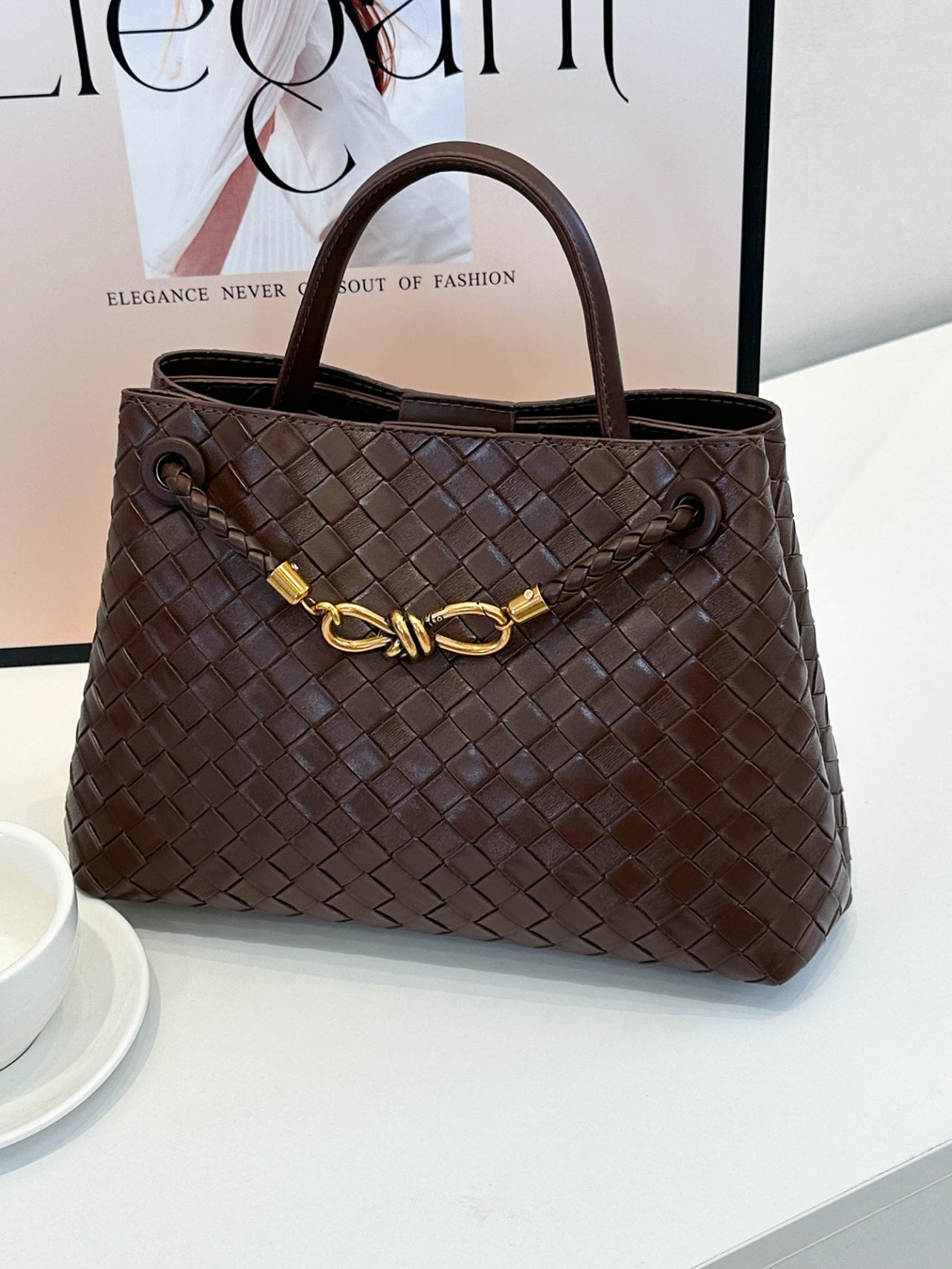 Women's Metal Cord Fastener Woven Niche Advanced Women's Messenger Bag
