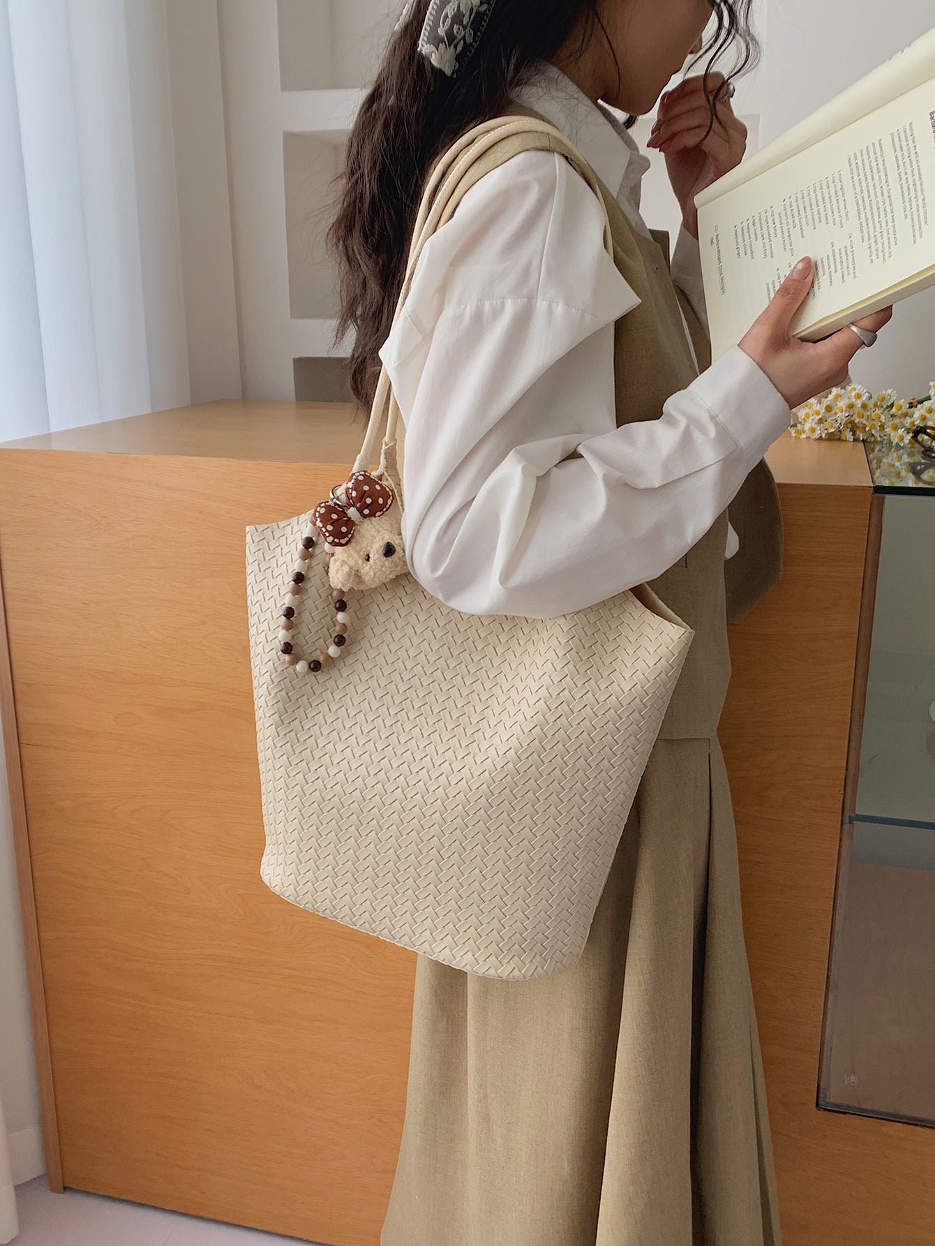 Woven Straw Female Large Capacity Versatile Fresh Seaside Beach Women's Shoulder Bag