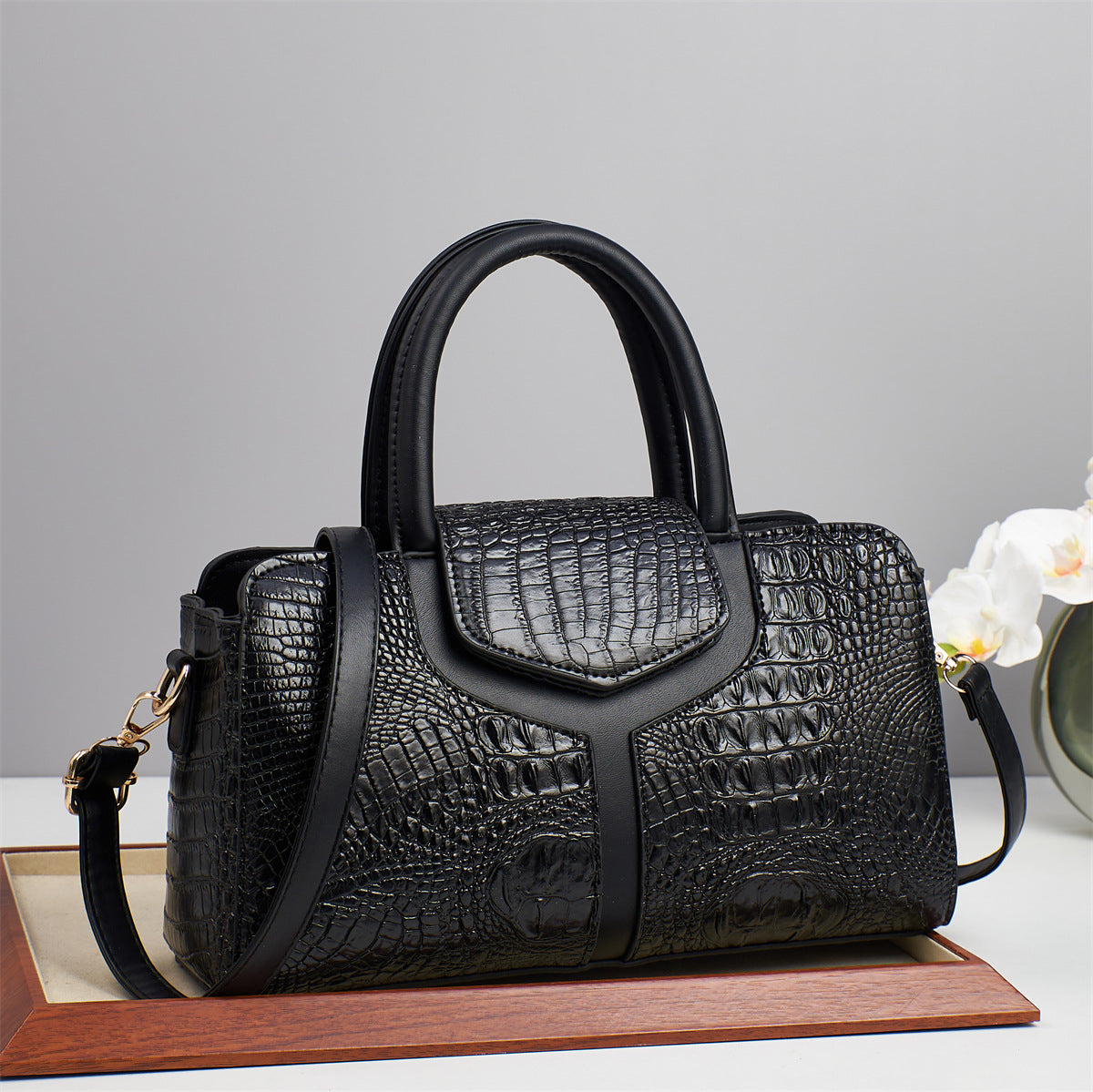 Women's Popular Commuter Textured Crocodile Pattern Printed Large Capacity Bags