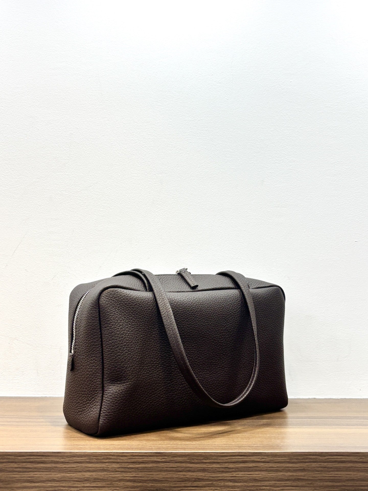 Women's Style Large Capacity Boston High-grade Top Layer Women's Shoulder Bag