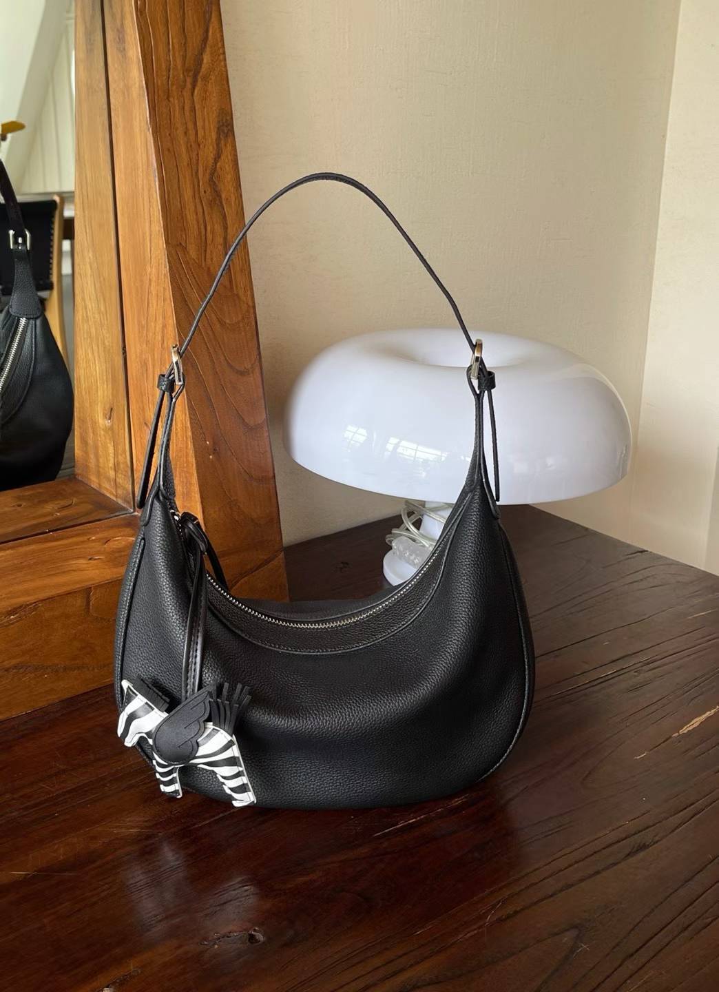 Women's First Layer Cowhide Selenodont Commute Underarm Bags