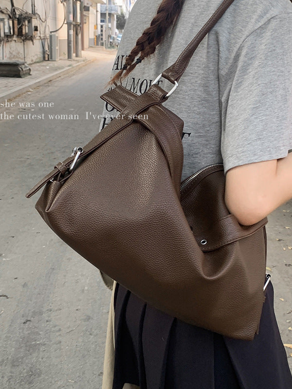 Women's Retro Large Capacity Underarm Simple Commuter Tote Bag