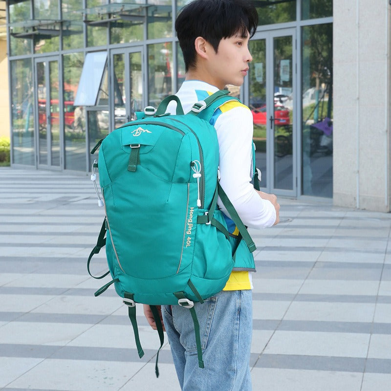 On Foot Riding Out Lightweight Waterproof Large Backpacks