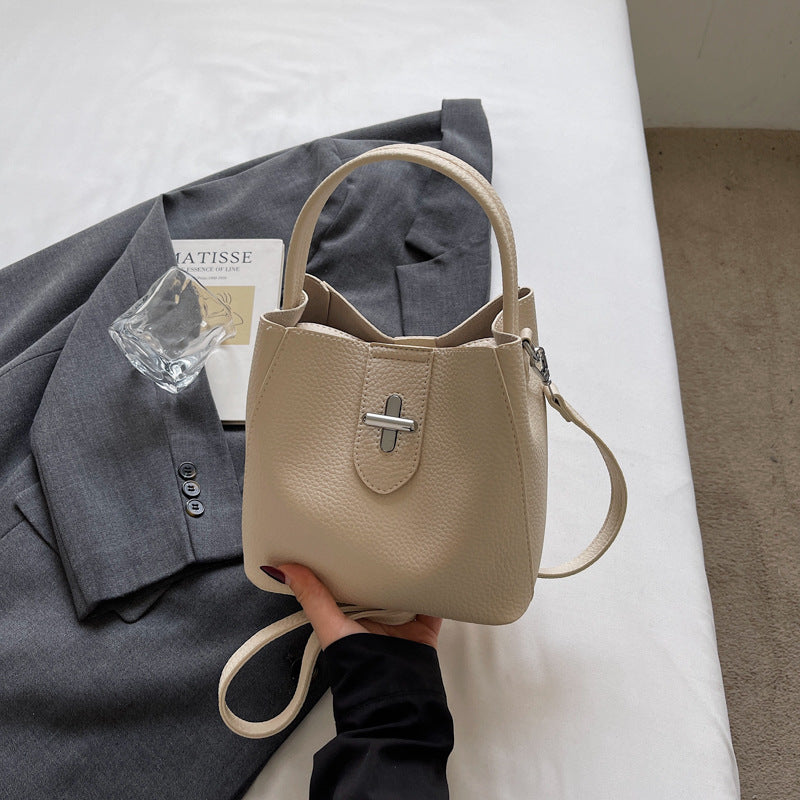 Women's High-grade Fashionable Spring Outing Exquisite Commuter Women's Handbag