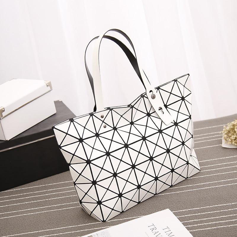Women's Fashion Simple Single Rhombus Variety Geometric Women's Shoulder Bag