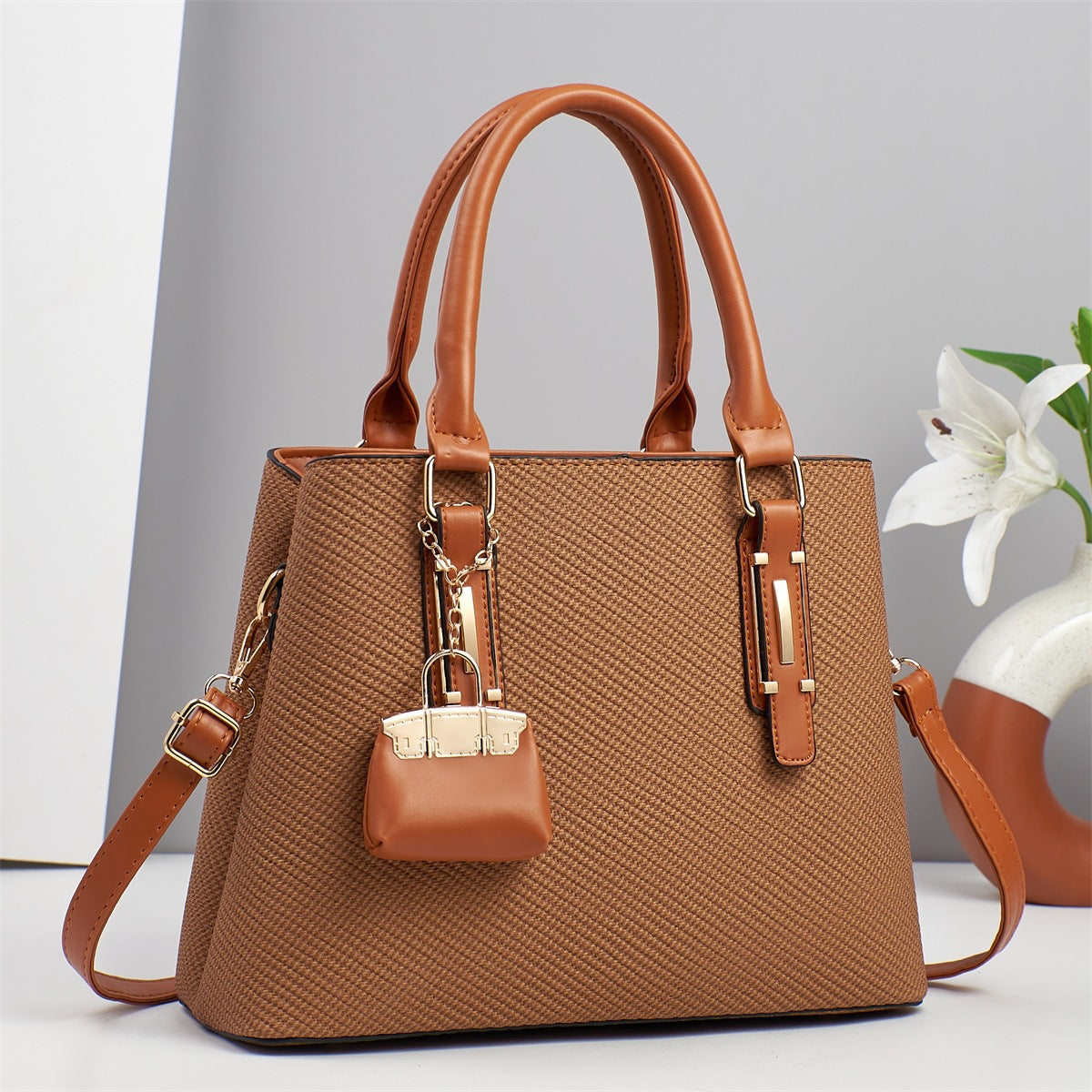 Women's Striped Change Large Capacity Fashion Portable Women's Shoulder Bag