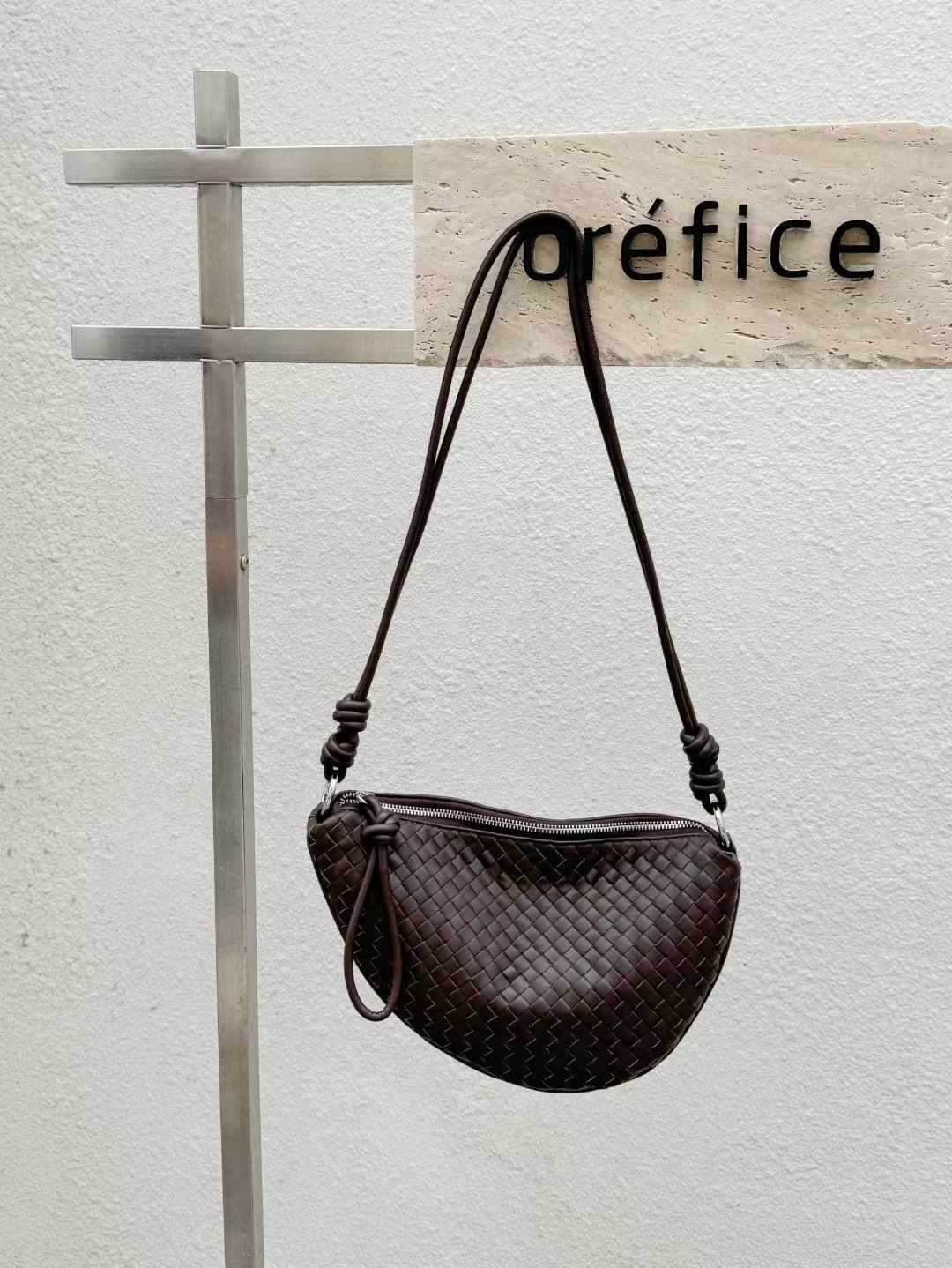 Women's Internet Large Genuine Leather Fashion Croissant Sheepskin Hand-woven Trendy Shoulder Bags
