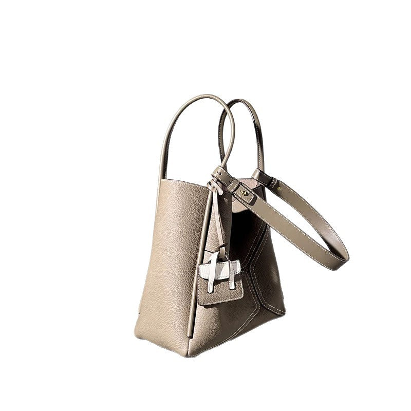 Women's Retro Portable Fashionable Underarm Leather Women's Shoulder Bag