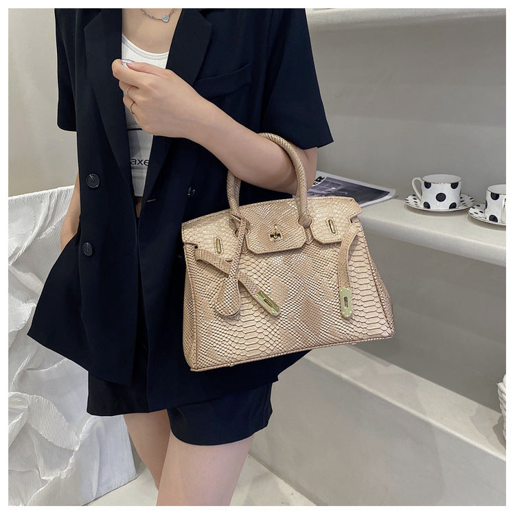 Women's Affordable Luxury Fashion High-grade Underarm Large Capacity Women's Shoulder Bag