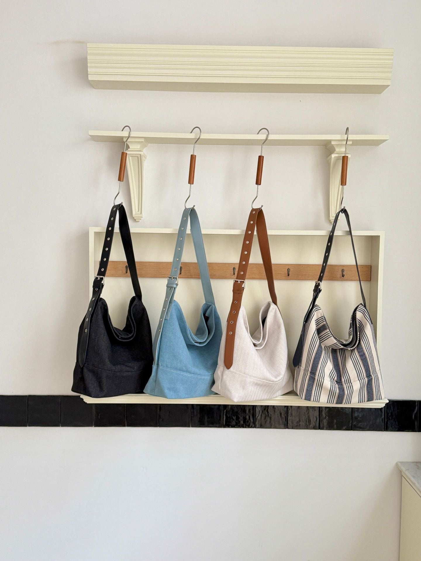 Women's Canvas Stitching Leather Niche Large Capacity Tote Bags