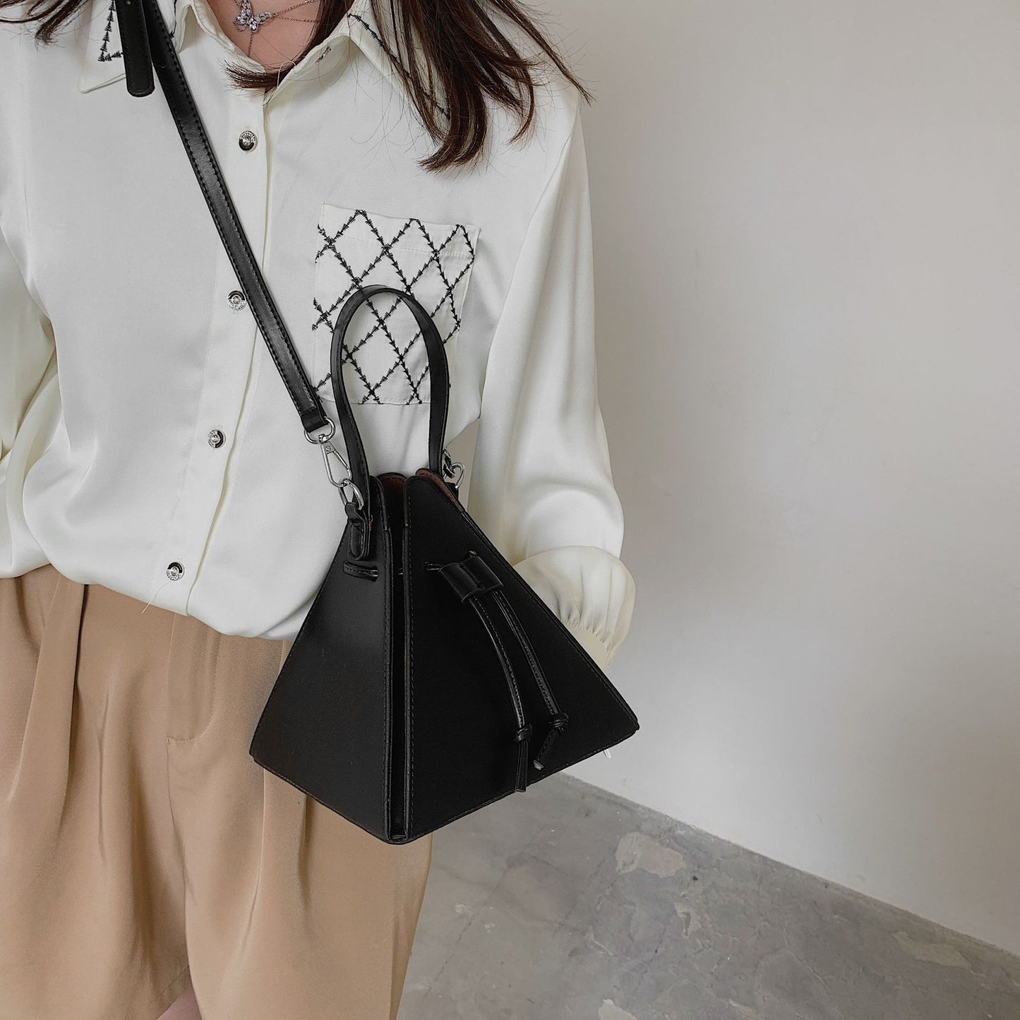 Creative Women's Spring Fashion Triangle Rhombus Bags