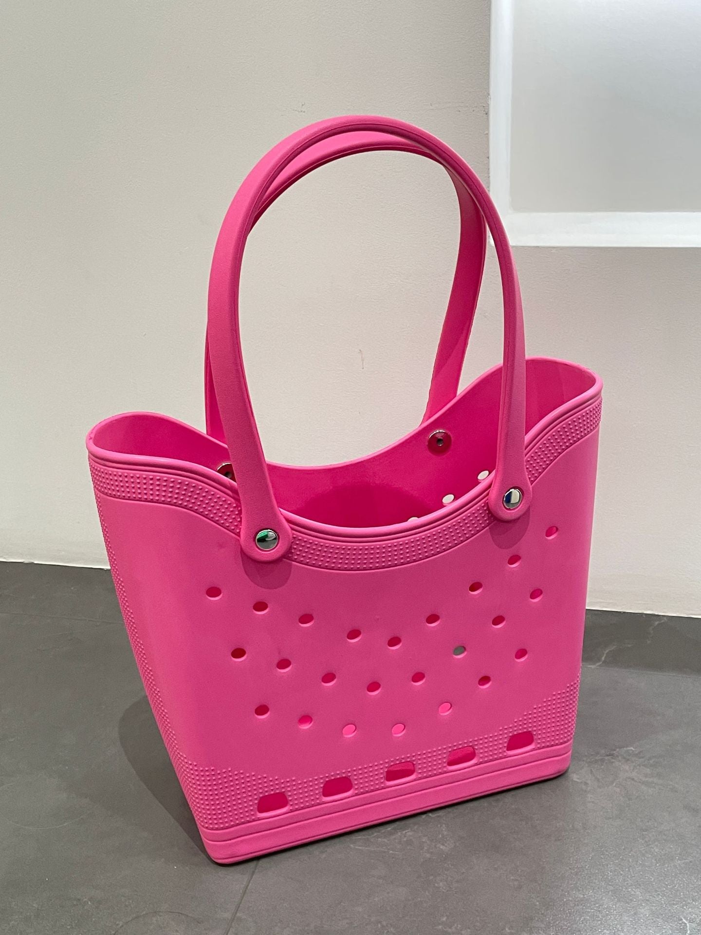 Hole Fashion Seaside Out Large Capacity Women's Handbag